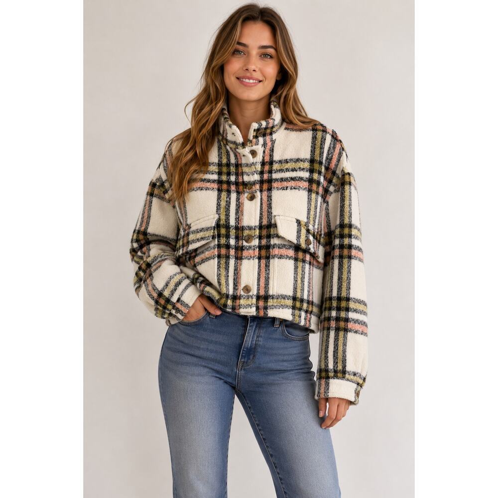 Bagatelle  Collection Plaid Boucle Cropped Jacket Size L Cozy Shacket
